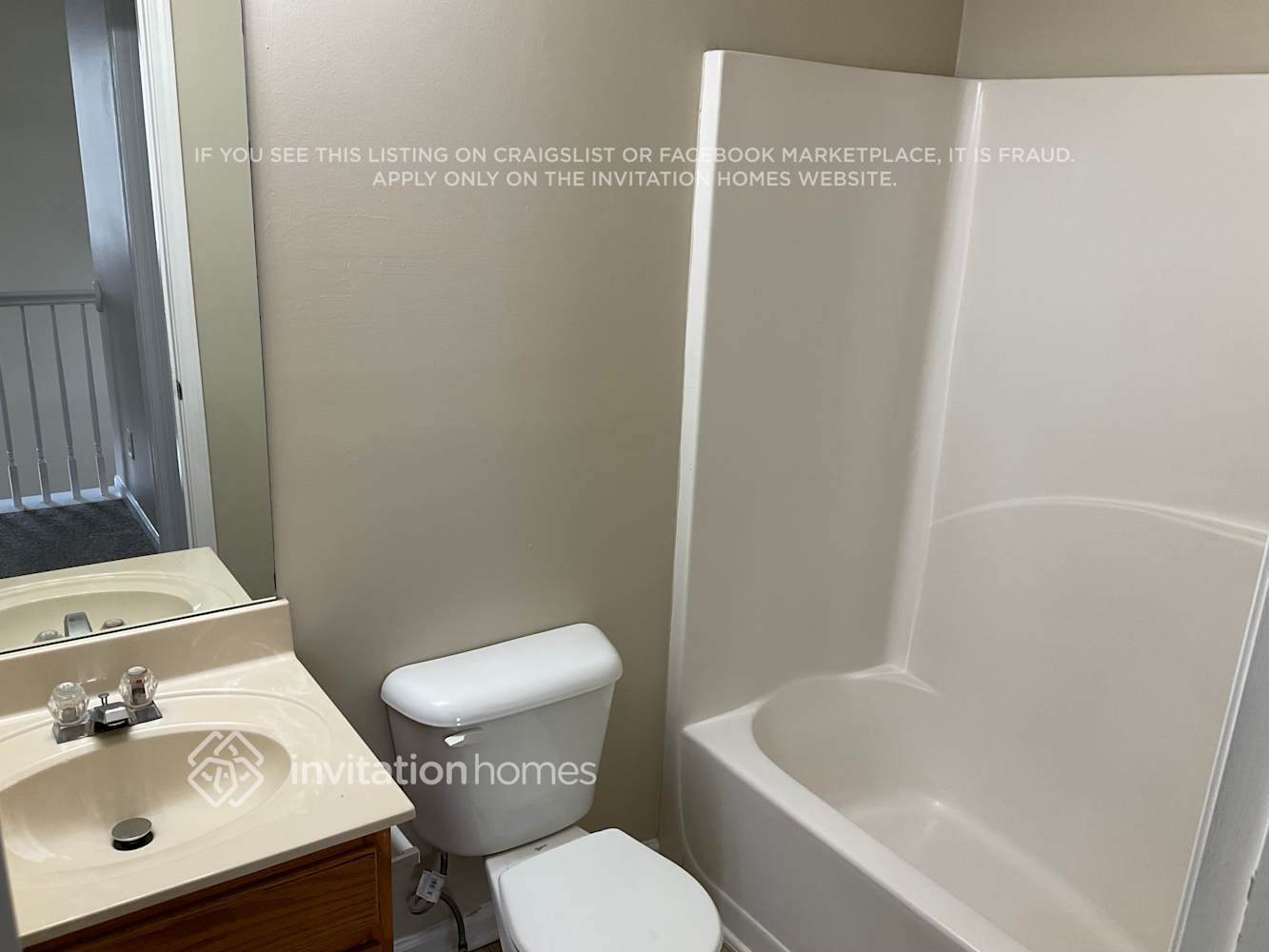 Building Photo - 314 Pieris Dr