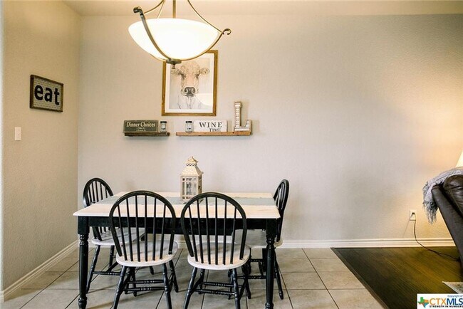 Building Photo - 2525 Elk Creek St