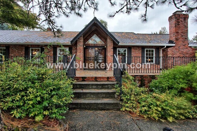 Building Photo - 3 Bed, 2 Bath, 1 Acre Home in Ridgefield, WA
