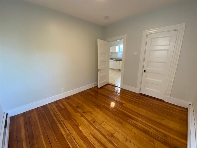 Building Photo - 632 Dorchester Ave