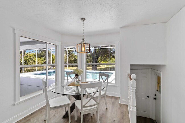 Building Photo - 7447 Hawkins Rd