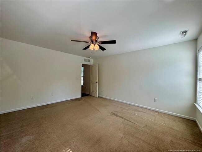 Building Photo - 350 Watchmen Ln