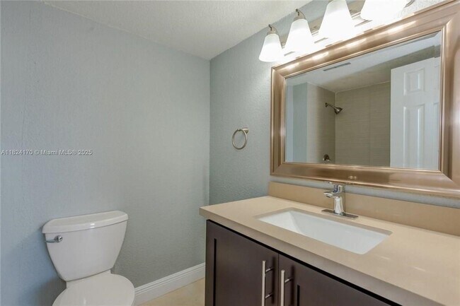 Building Photo - 4640 NW 79th Ave