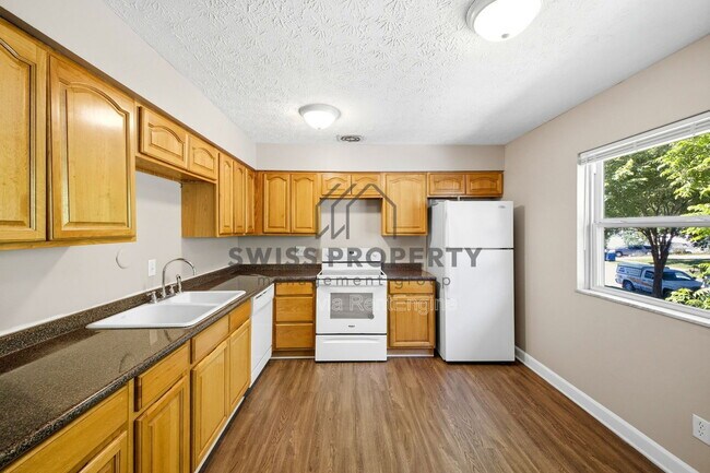 Building Photo - 6406 Dalewood Rd