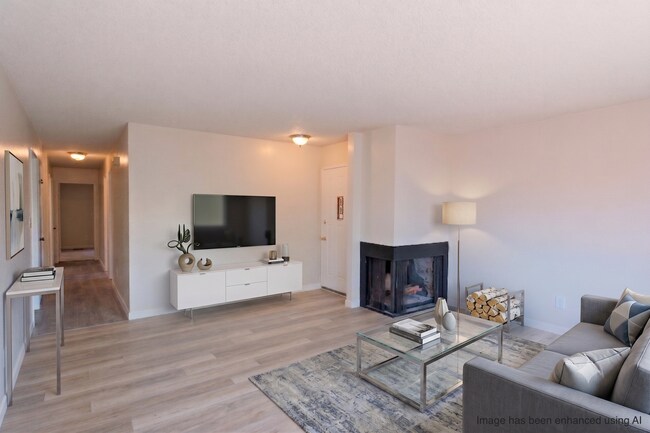 Building Photo - Gorgeous 3 Bedroom, 2 Bath home in great location
