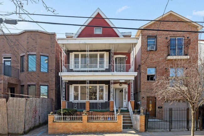 Building Photo - 163 Bidwell Ave