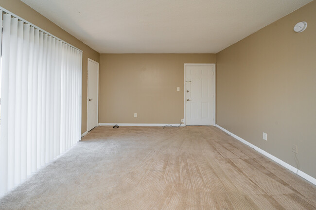 Living Room - Park Hill Apartments