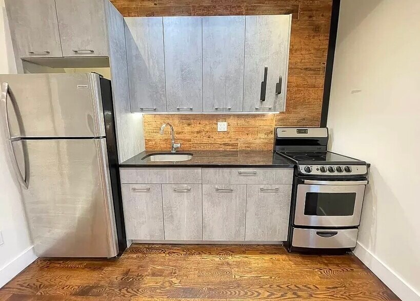 Building Photo - 2156A Fulton St