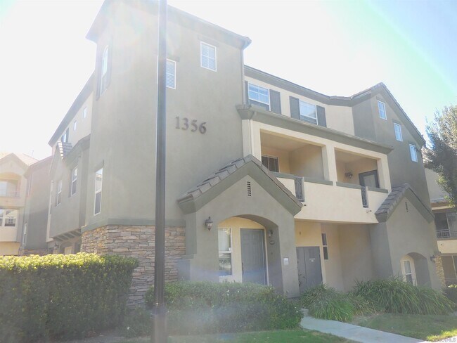 Building Photo - 1356 Nicolette Ave