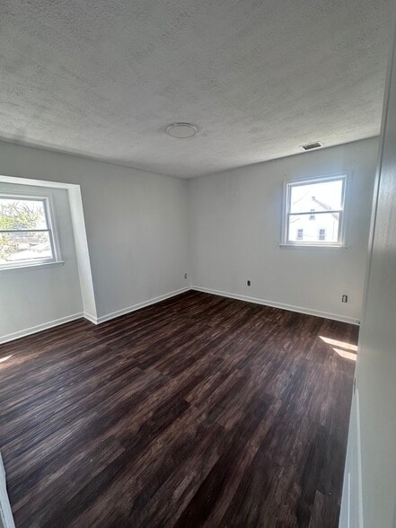 Building Photo - 91 Cambridge Ave