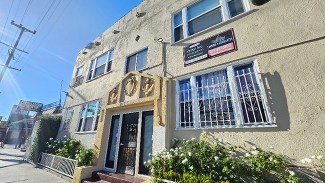 Building Photo - 1185 E Vernon Ave