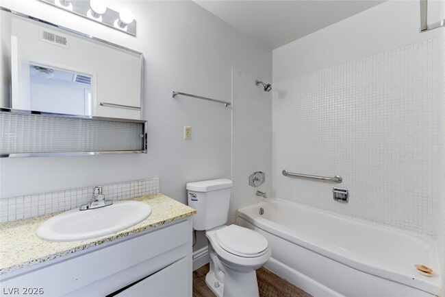 Building Photo - 4417 Berkley Ave