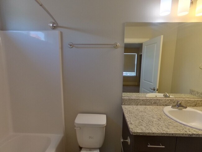 Building Photo - 325 NW 21st St