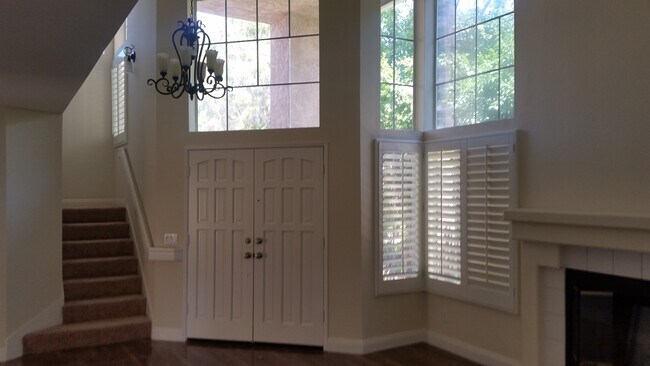 Building Photo - 1437 Green Oak Rd