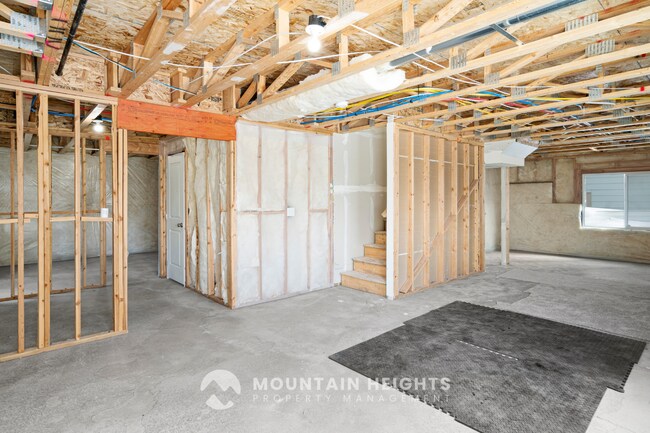 Building Photo - 2191 W Northridge Dr