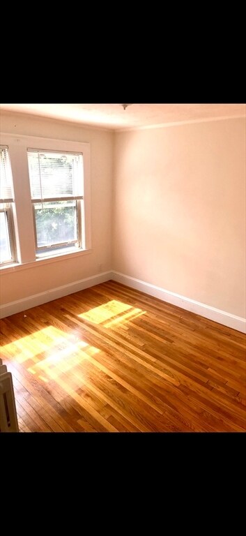 Building Photo - 76 Brooks St