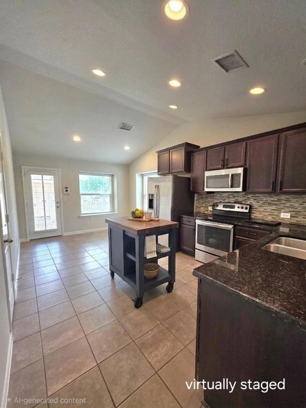 Building Photo - 517 Heritage Springs Trail