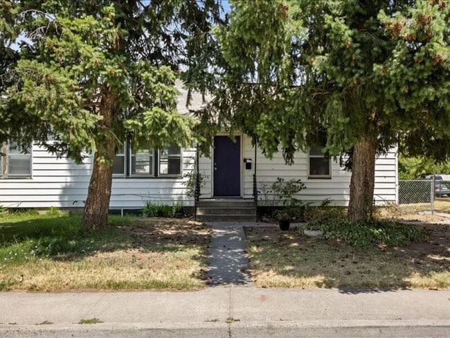 Building Photo - 1306 Putnam St