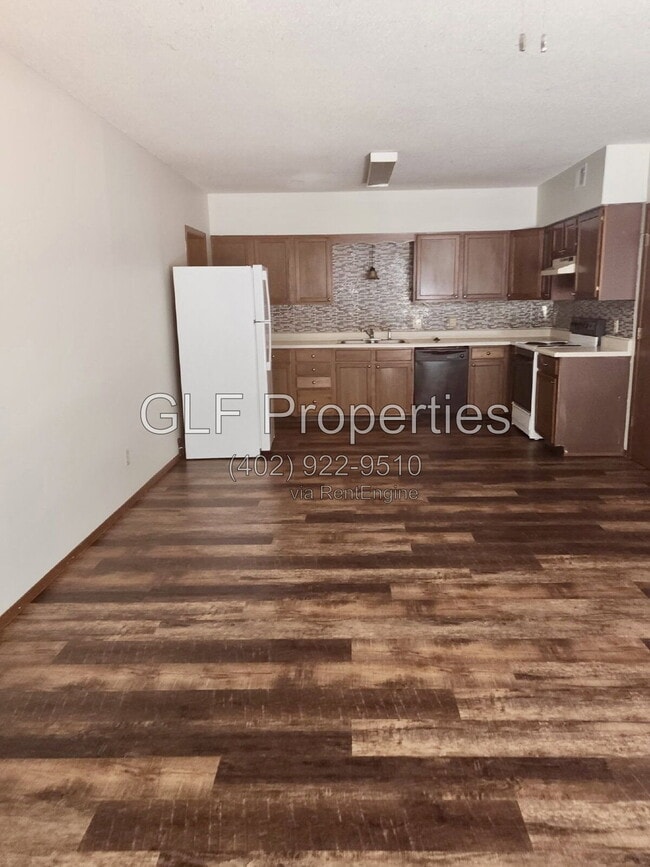 Building Photo - 605 N 12th St