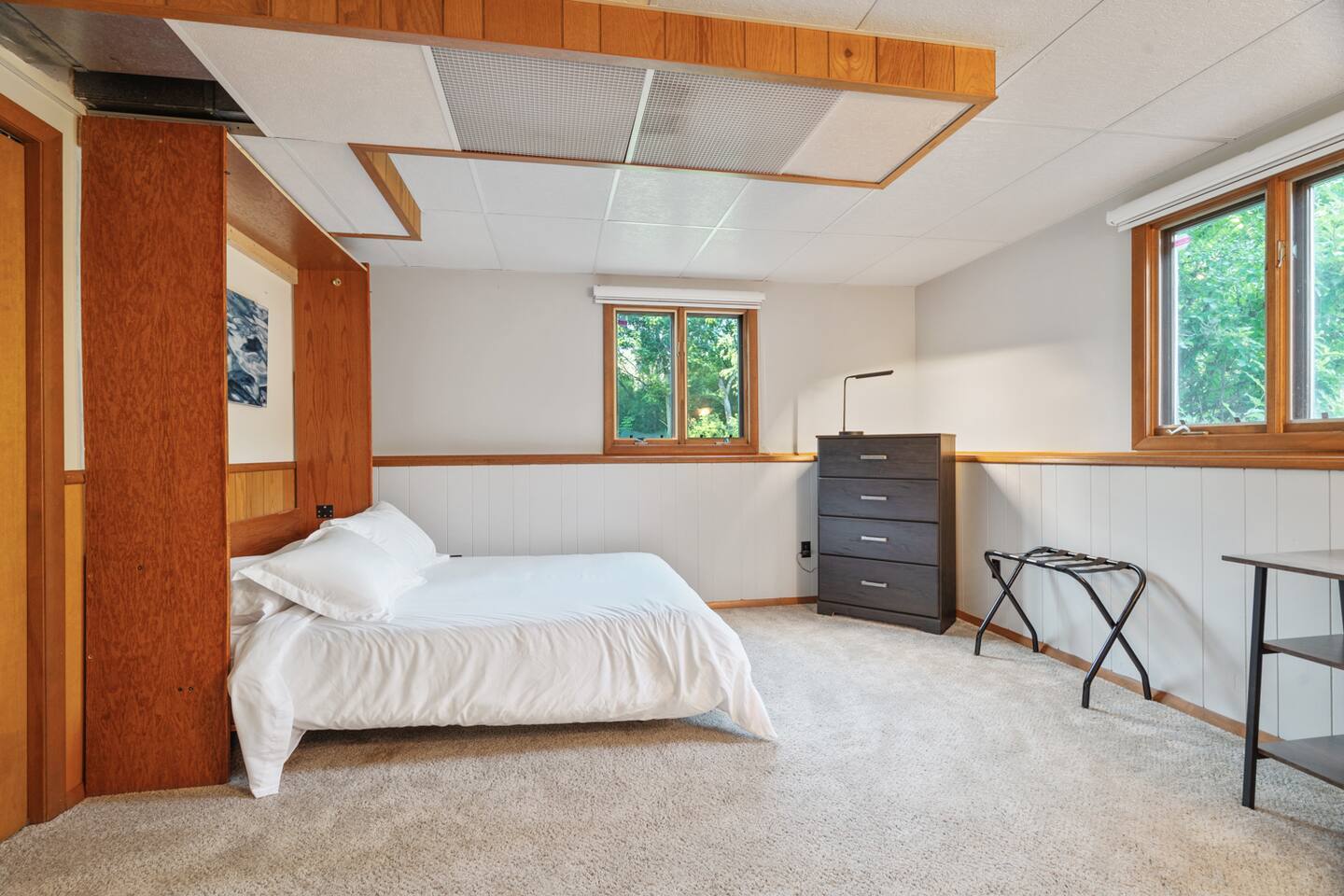 Building Photo - 1212 Circle Dr