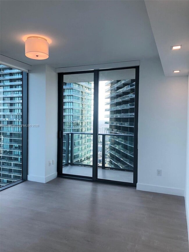 Building Photo - 3131 NE 7th Ave