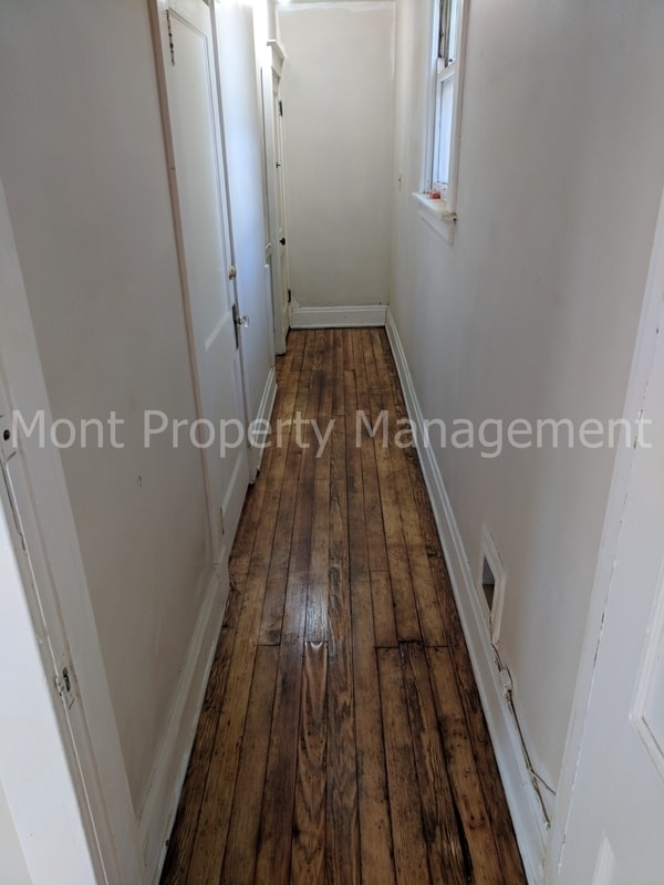 Building Photo - 212 Jackson Ave