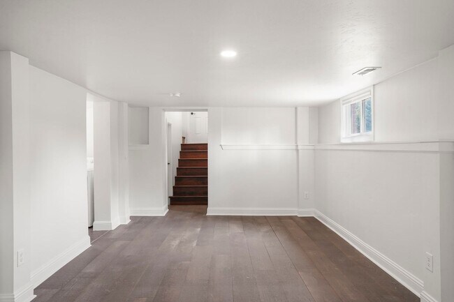 Building Photo - 5350 Tejon St