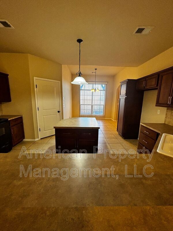 Building Photo - 4918 S 186th E Ave