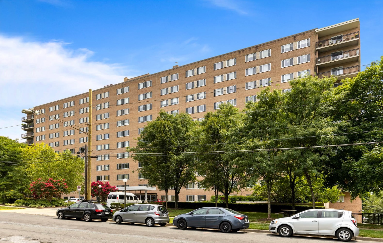 Building Photo - 1900 Lyttonsville Rd