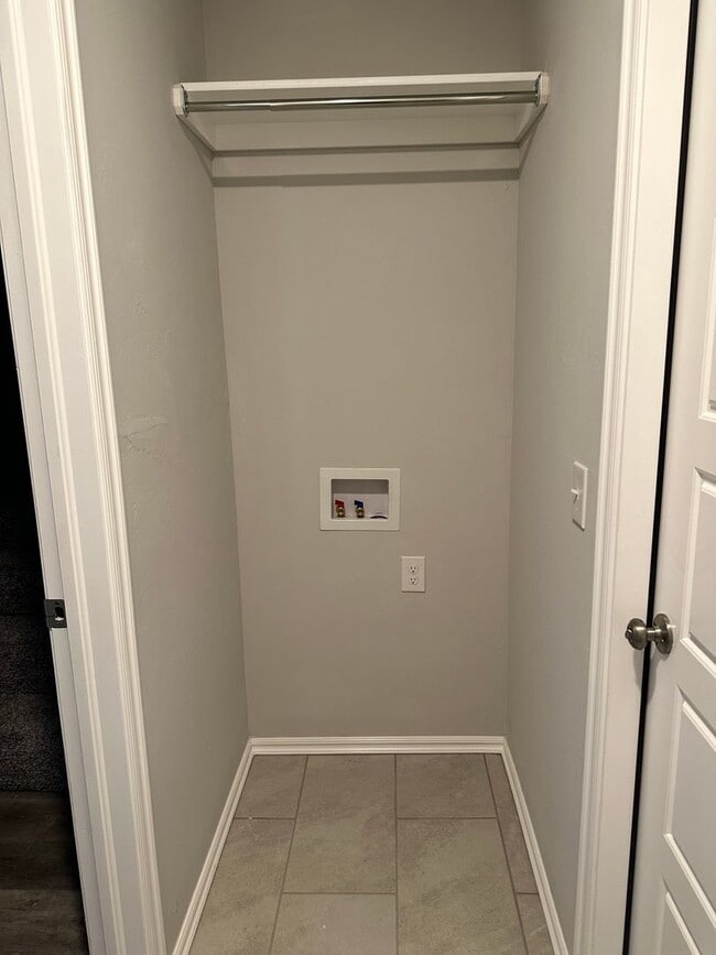 Building Photo - FIRST MONTH FREE!