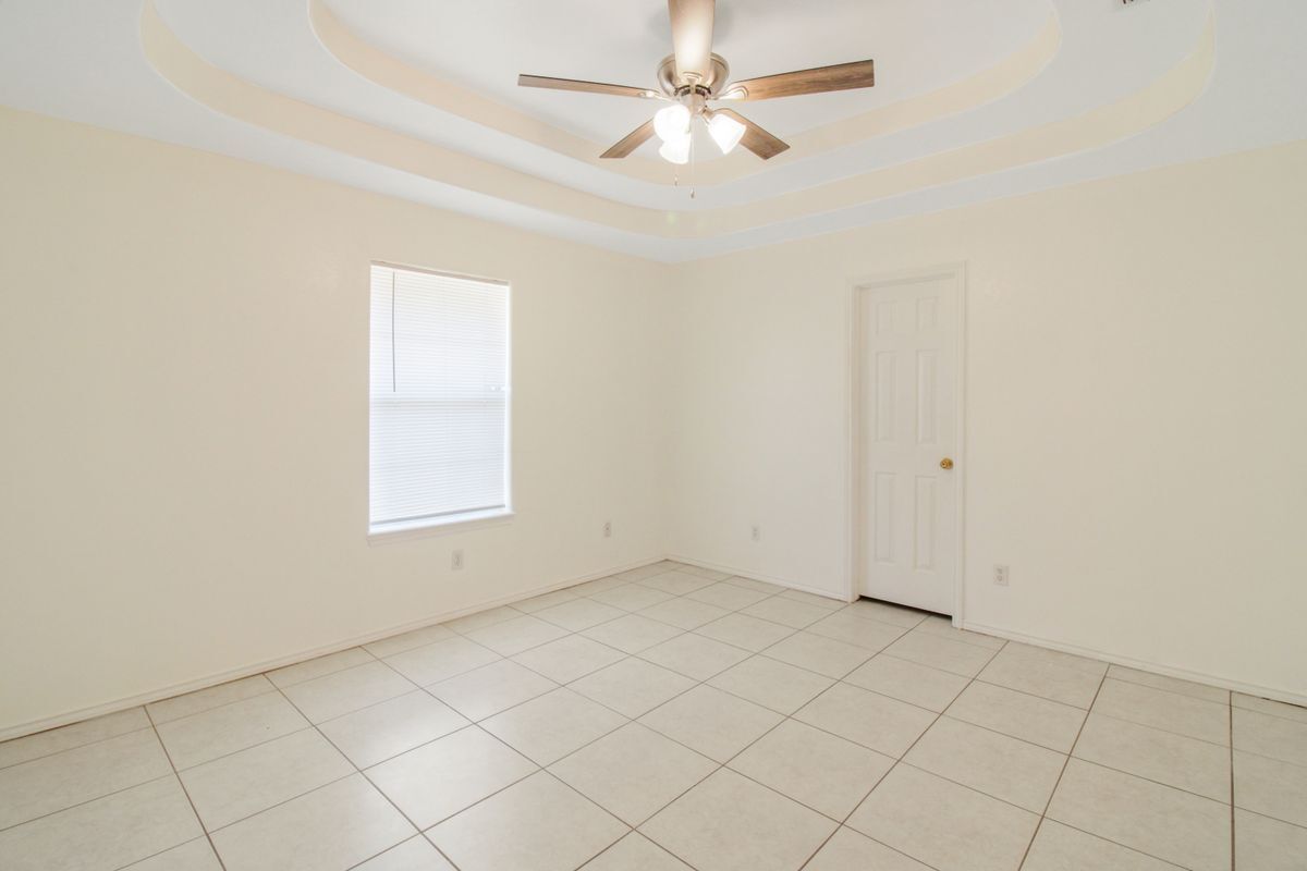 Building Photo - 3502 W Alteza Dr