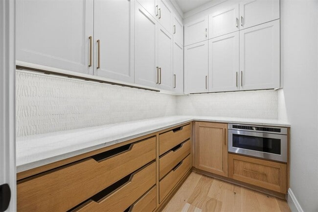 Building Photo - 1129 NW 42nd St