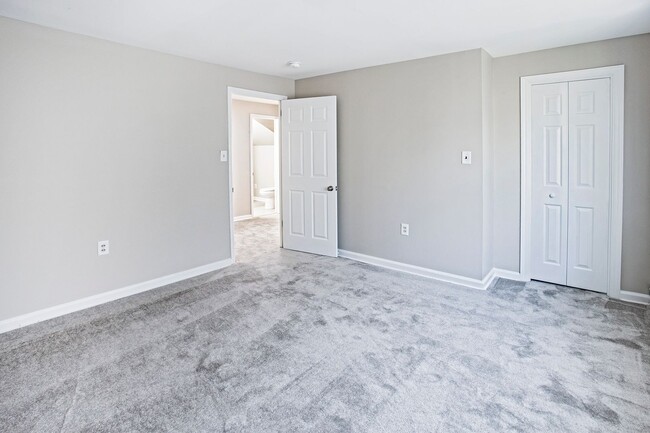 Building Photo - North Wilmington - 5 bedroom, 2 bathroom h...