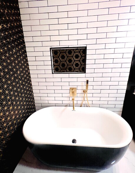 Building Photo - 9101 La Salle Ave