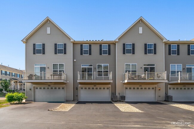 Building Photo - 189 Lakeshore Dr