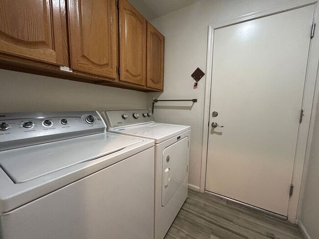 Building Photo - 15627 N 50th St