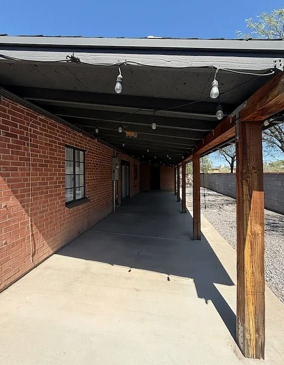 Building Photo - 1290 E Allen Rd
