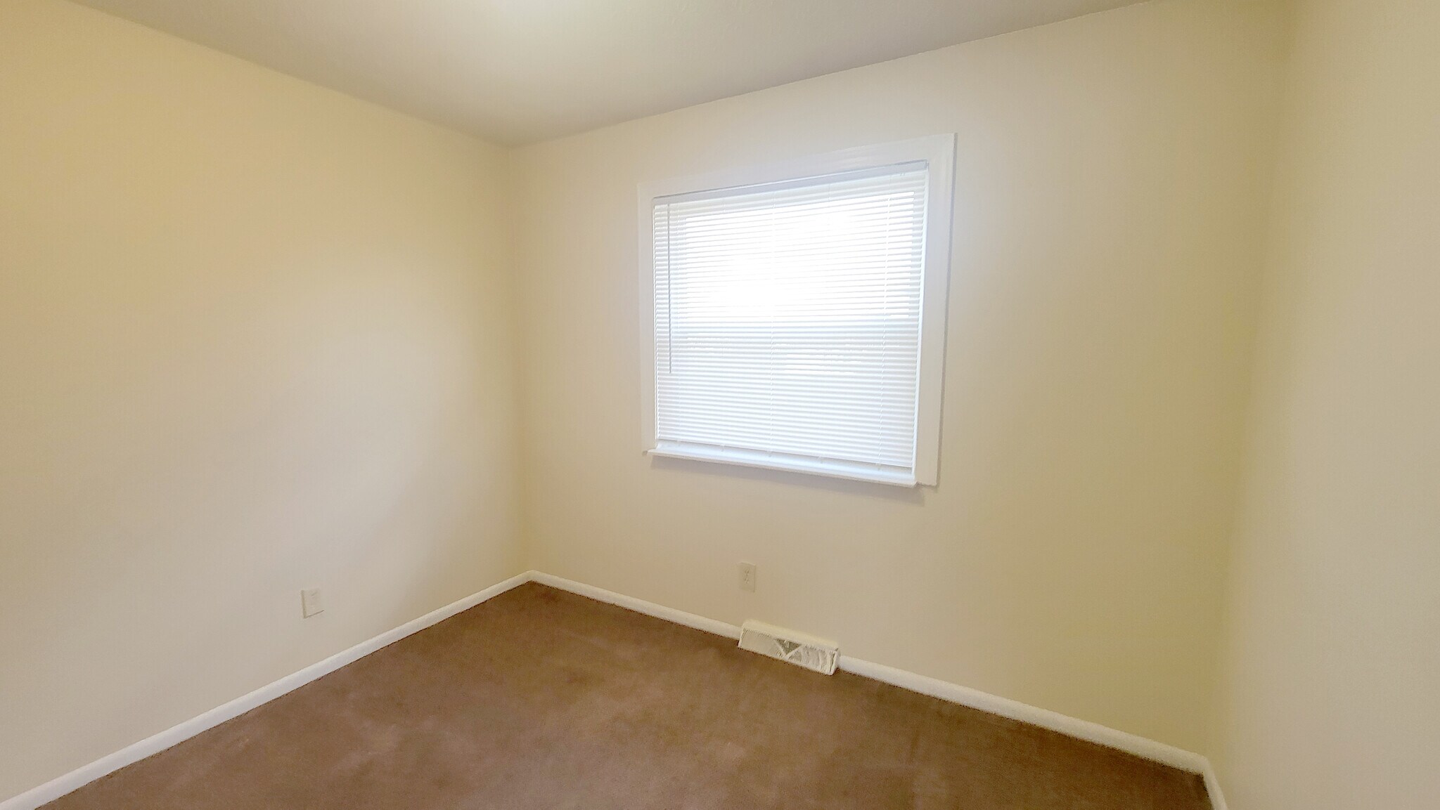 Building Photo - 551 Baltimore Ave