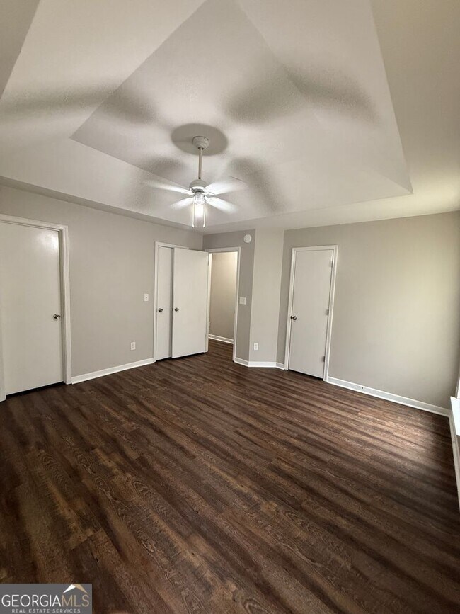 Building Photo - 10375 Larrack Ct