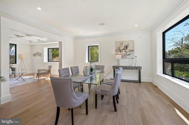 Building Photo - 5805 Massachusetts Ave