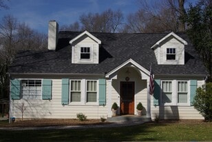 Building Photo - 24 Sevier St