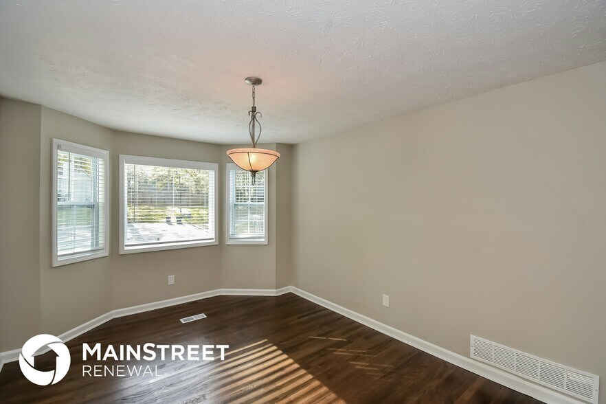 Building Photo - 4006 Oak Stone Dr