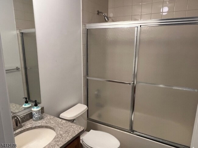 Building Photo - 263 Old Farm Dr