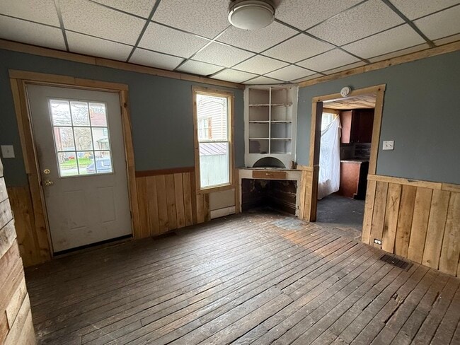 Building Photo - 659 Fisher Hill St