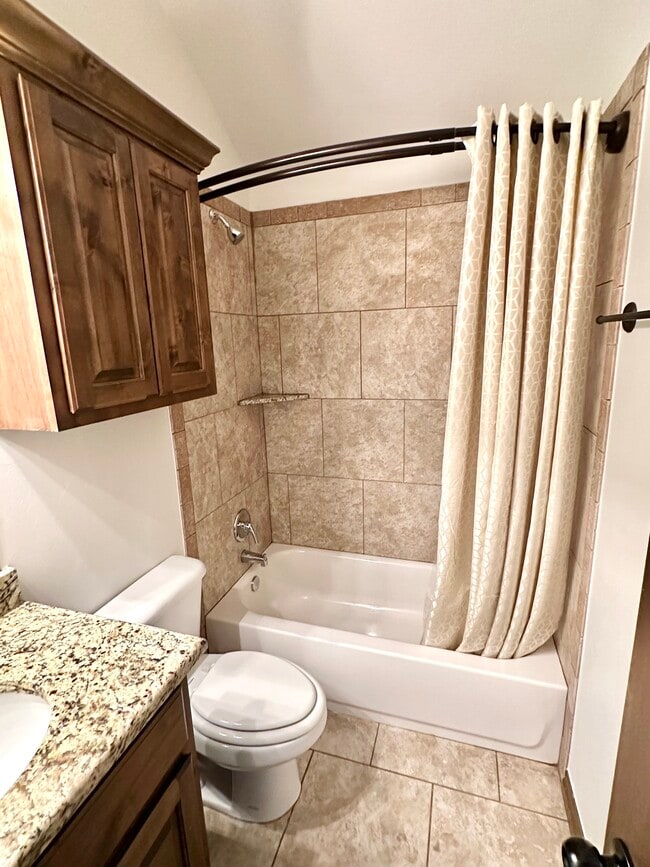 Building Photo - 709 Abilene Way