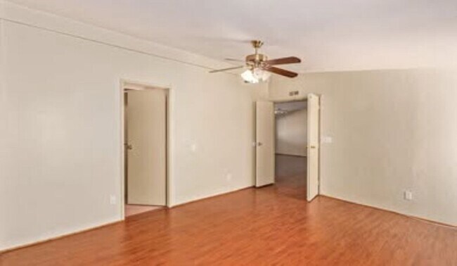 Building Photo - 11950 Kathie Ann Pl