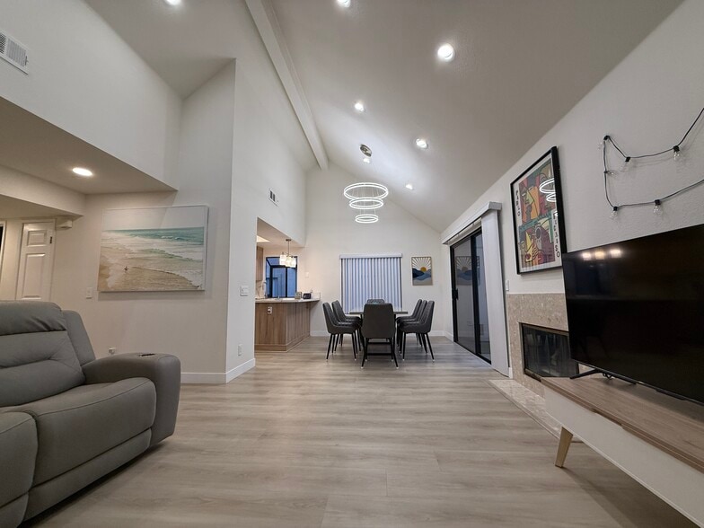 Building Photo - 4639 Executive Dr