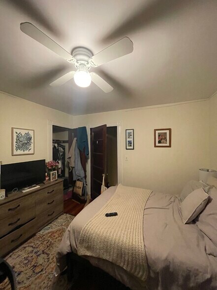 Primary Photo - 22 Hobson St