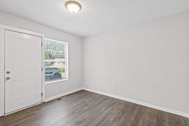 Building Photo - Summer Special! Spacious 3BR Townhome with New Upgrades + $250 Off First Month’s Rent