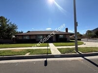 Building Photo - 39642 Country Club Dr